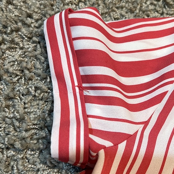 Juniors Button Down Top Small - Picture 5 of 7